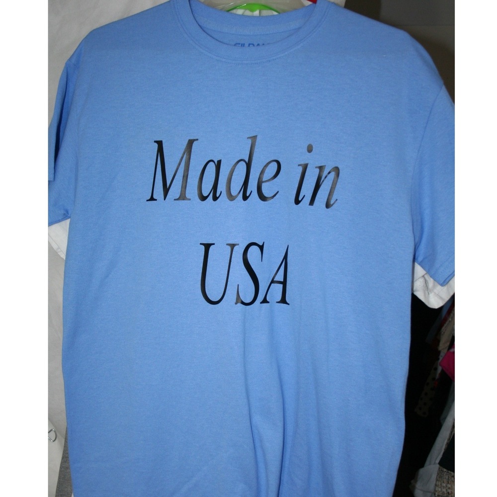 Gildan DryBlend Made in USA Graphic Tee Light Blue Short Sleeve Shirt Medium